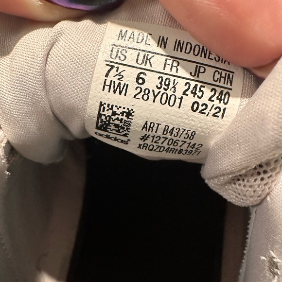 Adidas QT Racer - Picture 2 of 3